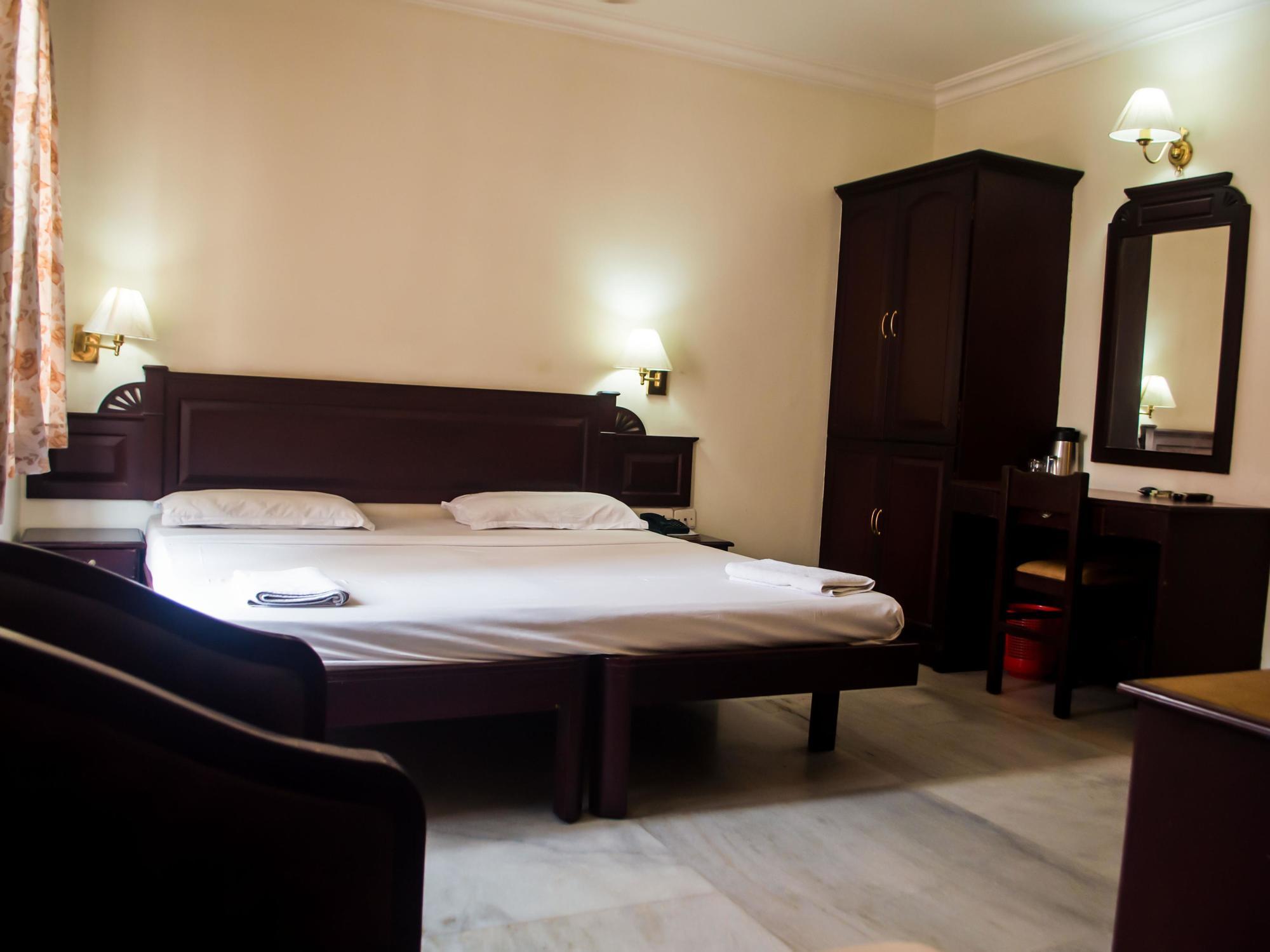 Hotel Archana Inn Kochi Exteriör bild
